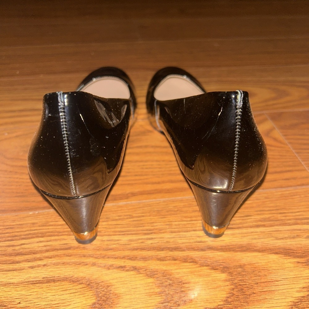 EUC Classic Tory Burch Astoria Black Patent Leather Wedge Heels Size 9 - Picture 4 of 11